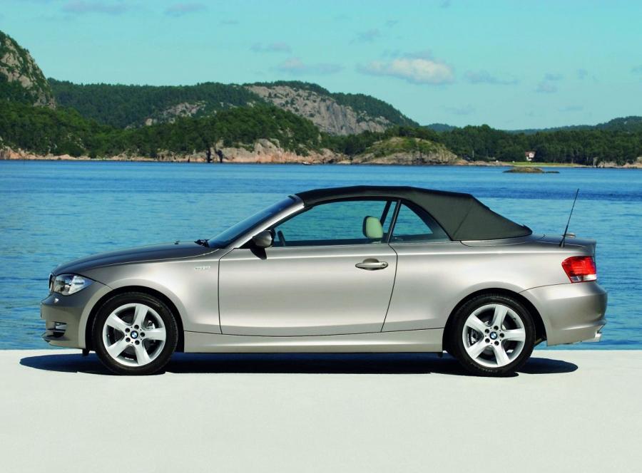  BMW 1-Series Convertible 2007 года  (фото 7 из 36)